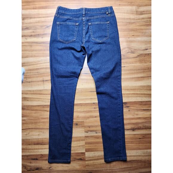 Almost Famous Juniors Jeans/jeggings Size 5 Dark Wash - Picture 2 of 10